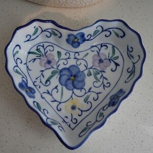 Heart Shaped Trinket Dish Floral Blue Purple‎ White Ceramic Decor